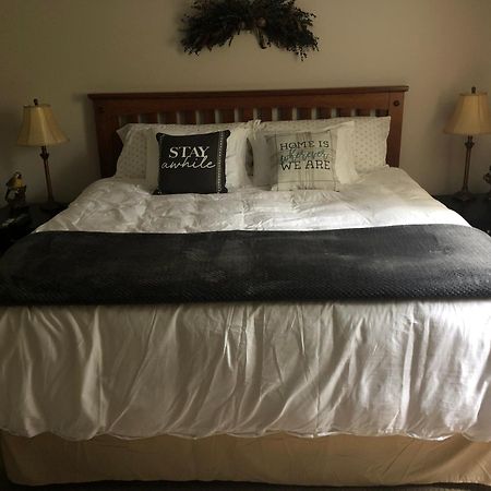 Plush Garden Level Apartment Near Stowe Morristown Exteriör bild