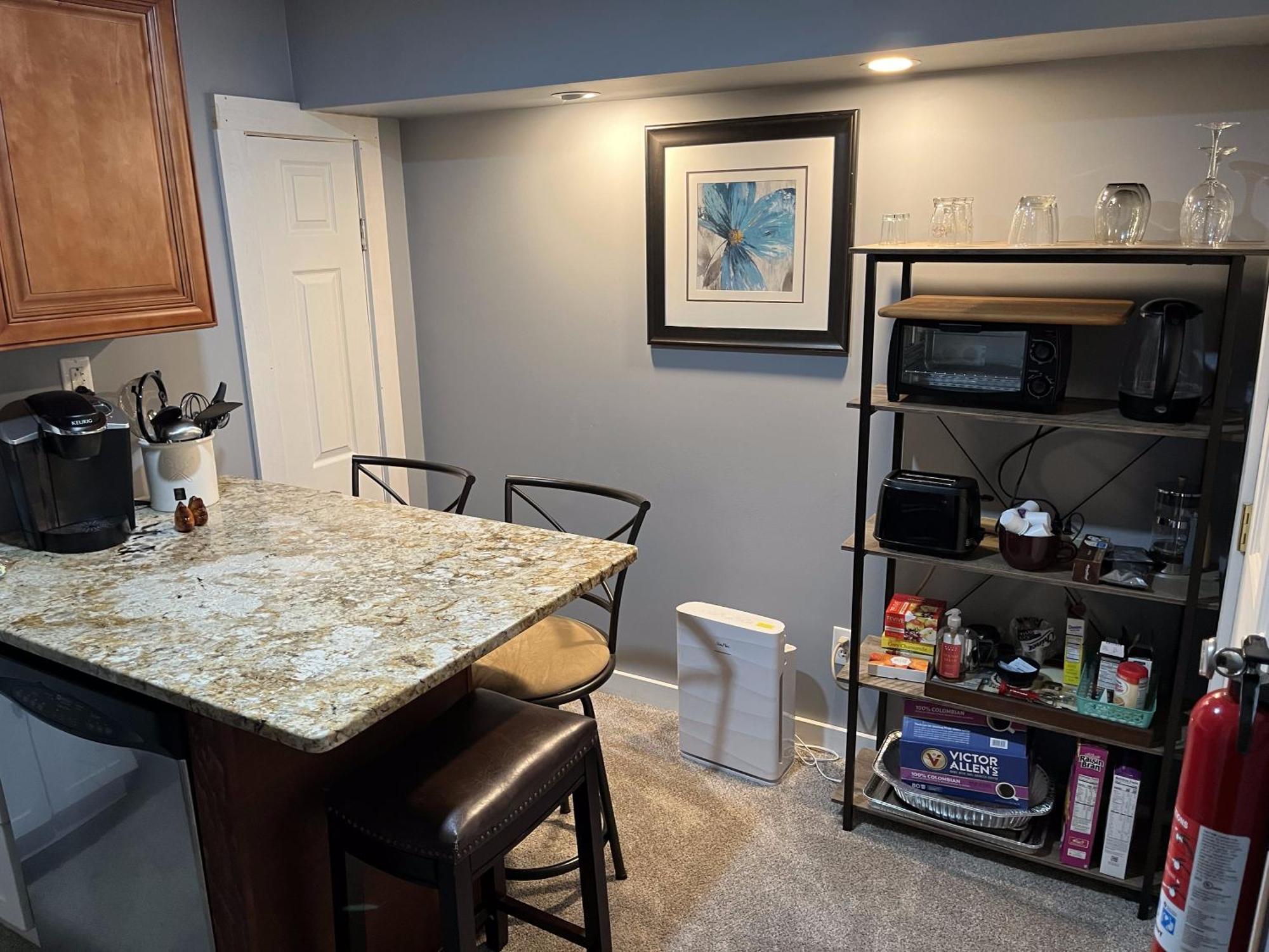 Plush Garden Level Apartment Near Stowe Morristown Exteriör bild